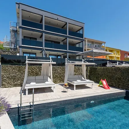 Complex Twins * Crikvenica