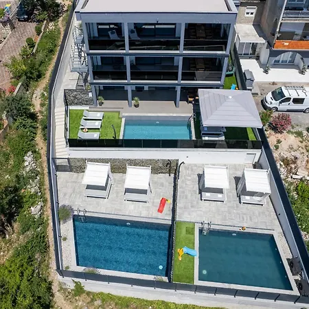 Complex Twins Villa Crikvenica