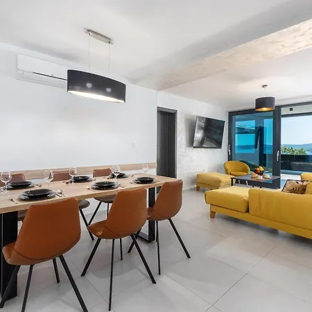 Complex Twins Villa
