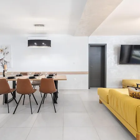 Complex Twins Villa