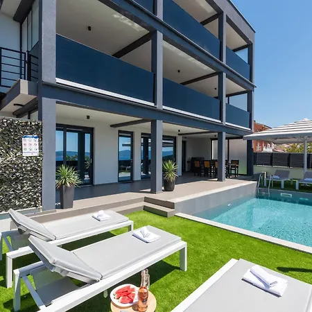 Villa Complex Twins Crikvenica