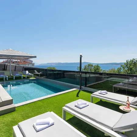 Complex Twins Villa Crikvenica