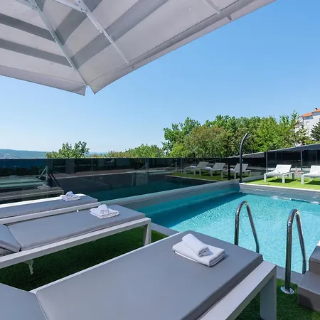 Complex Twins Villa Crikvenica