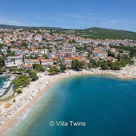 Villa Complex Twins *