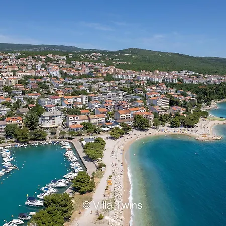 Villa Complex Twins *