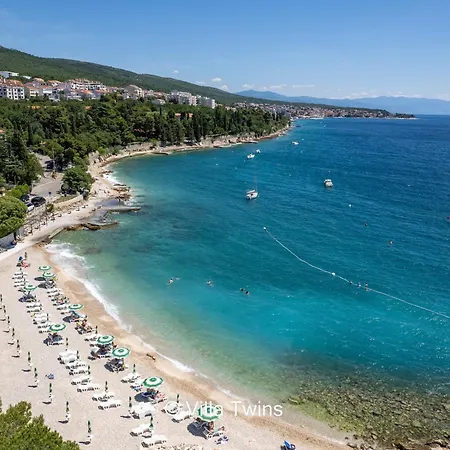 Villa Complex Twins *