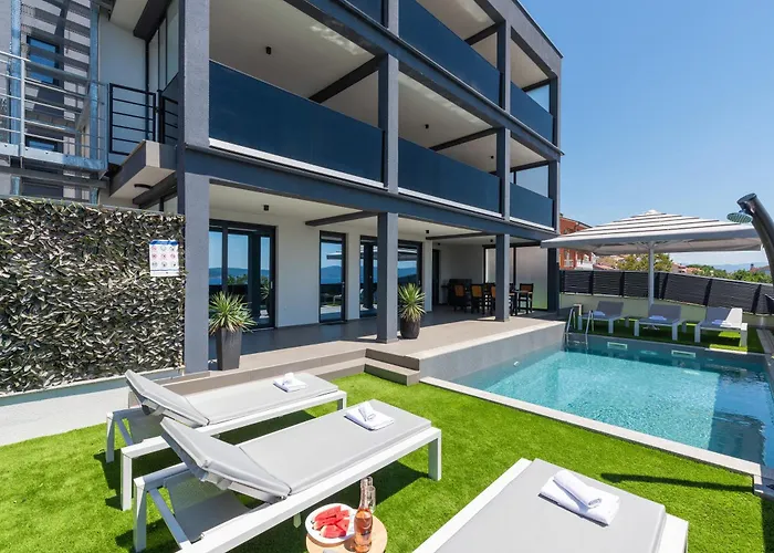 别墅 Complex Twins 茨里克韦尼察