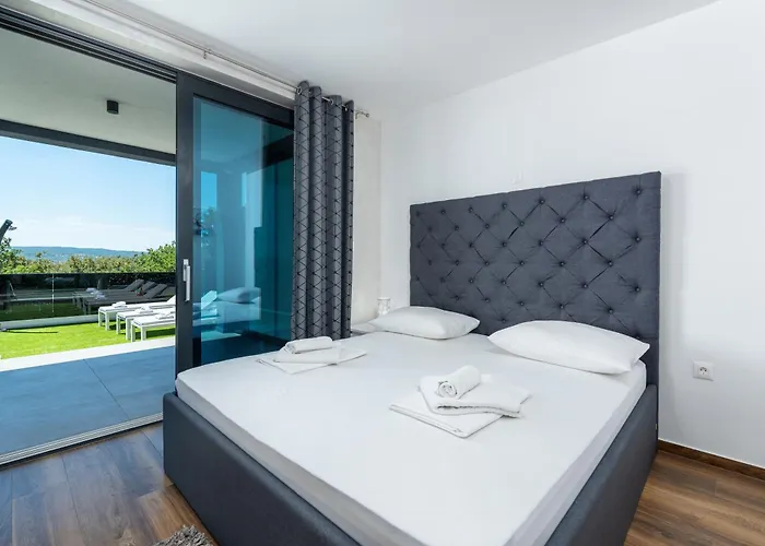 Complex Twins 别墅 *