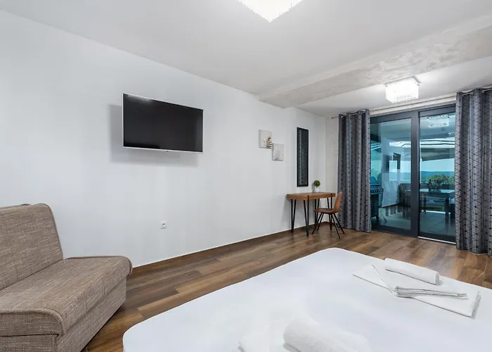 Complex Twins 茨里克韦尼察